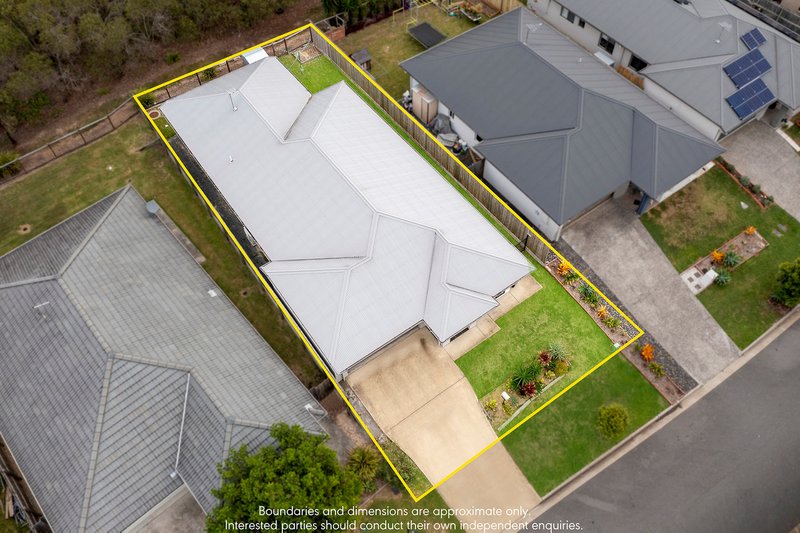 Photo - 17 Boyne Close, Holmview QLD 4207 - Image 17