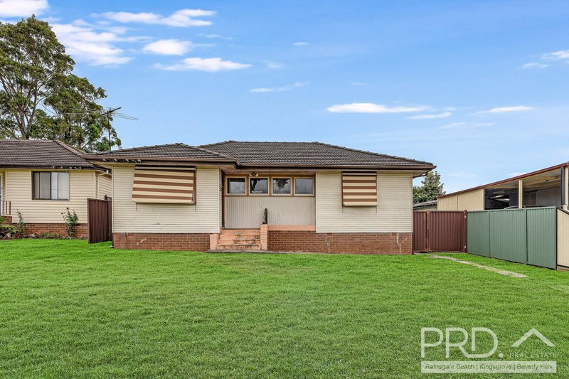 Photo - 17 Brain Avenue, Lurnea NSW 2170 - Image 2