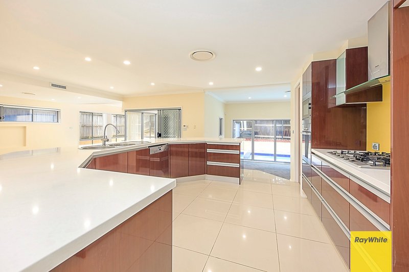 Photo - 17 Bridgeview Circuit, Bella Vista NSW 2153 - Image 7