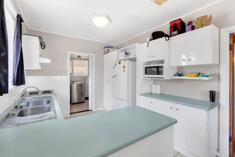Photo - 17 Bridport Street, Elizabeth Park SA 5113 - Image 7