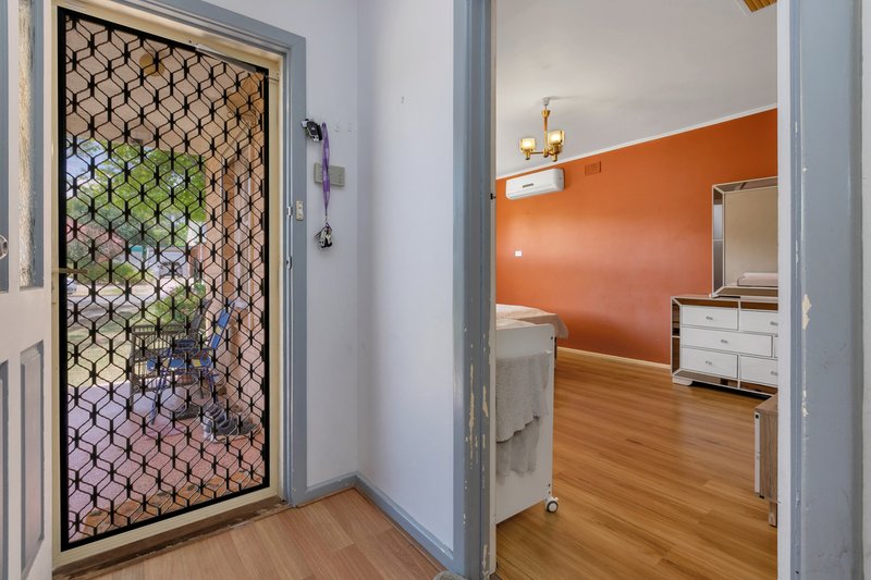Photo - 17 Bridport Street, Elizabeth Park SA 5113 - Image 9