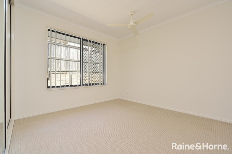 Photo - 17 Briffney Street, Kirkwood QLD 4680 - Image 14