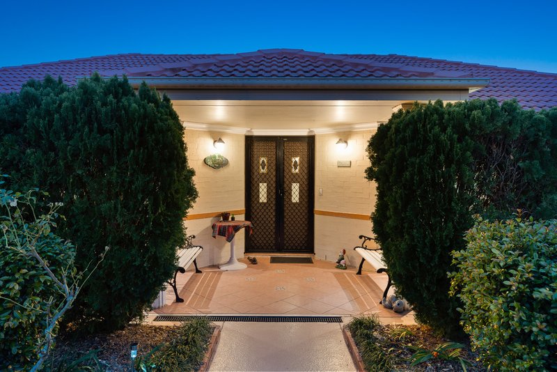 Photo - 17 Brigalow Court, Murrumba Downs QLD 4503 - Image 2