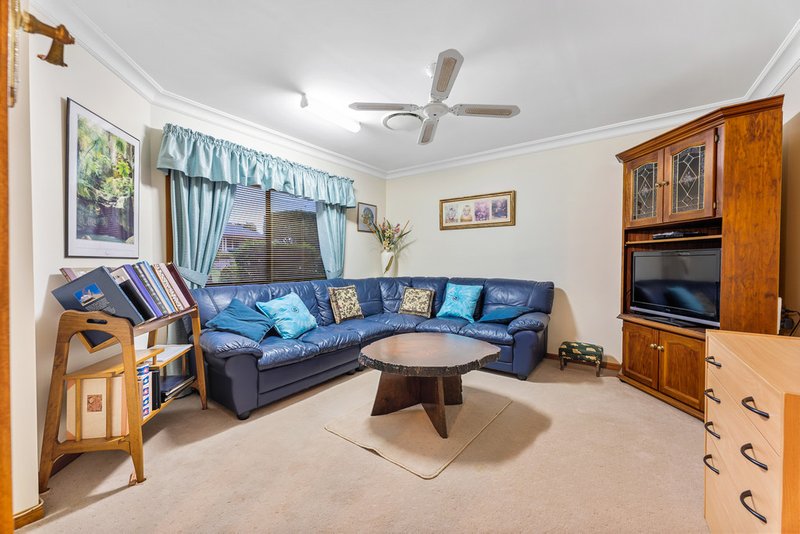 Photo - 17 Brigalow Court, Murrumba Downs QLD 4503 - Image 3