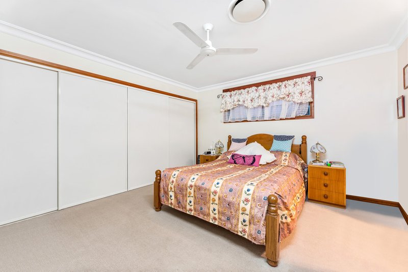 Photo - 17 Brigalow Court, Murrumba Downs QLD 4503 - Image 9