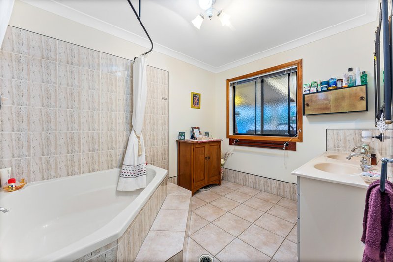 Photo - 17 Brigalow Court, Murrumba Downs QLD 4503 - Image 14