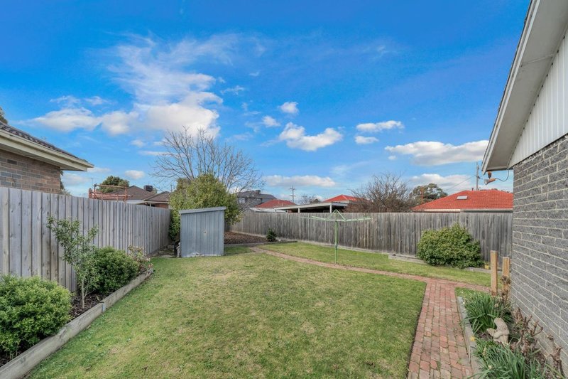 Photo - 17 Bristol Court, Noble Park VIC 3174 - Image 7