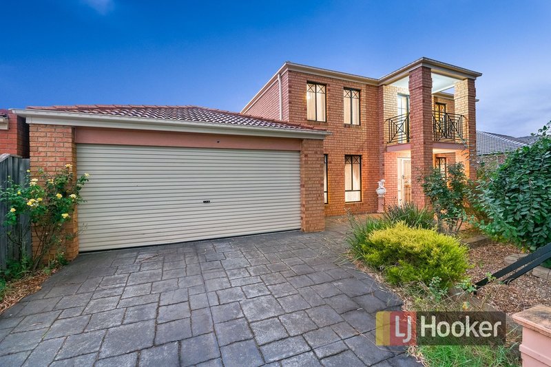 17 Brookland Greens Boulevard, Cranbourne VIC 3977