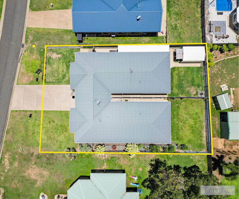 Photo - 1/7 Brookside Close, Yeppoon QLD 4703 - Image 3