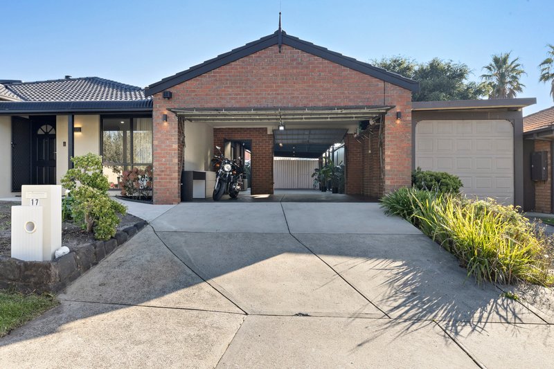 Photo - 17 Broome Crescent, Cranbourne North VIC 3977 - Image 24