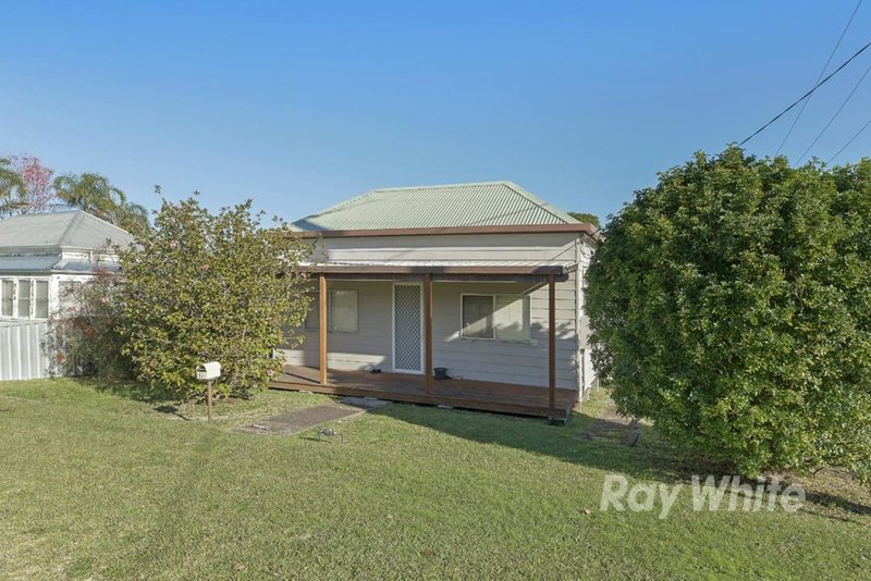 17 Brougham Avenue, Fennell Bay NSW 2283