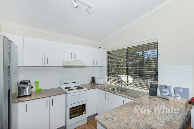 Photo - 17 Brougham Avenue, Fennell Bay NSW 2283 - Image 11