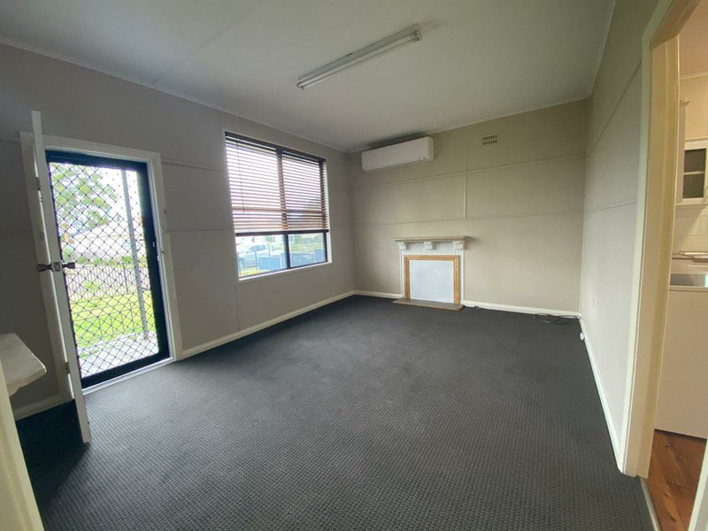 Photo - 17 Bruce Street, South Tamworth NSW 2340 - Image 6
