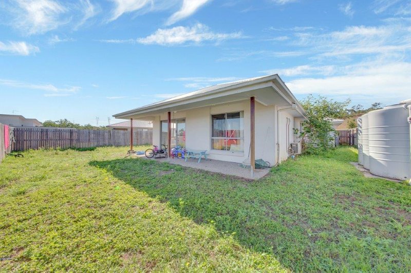 Photo - 17 Bufflehead Road, Kirkwood QLD 4680 - Image 14