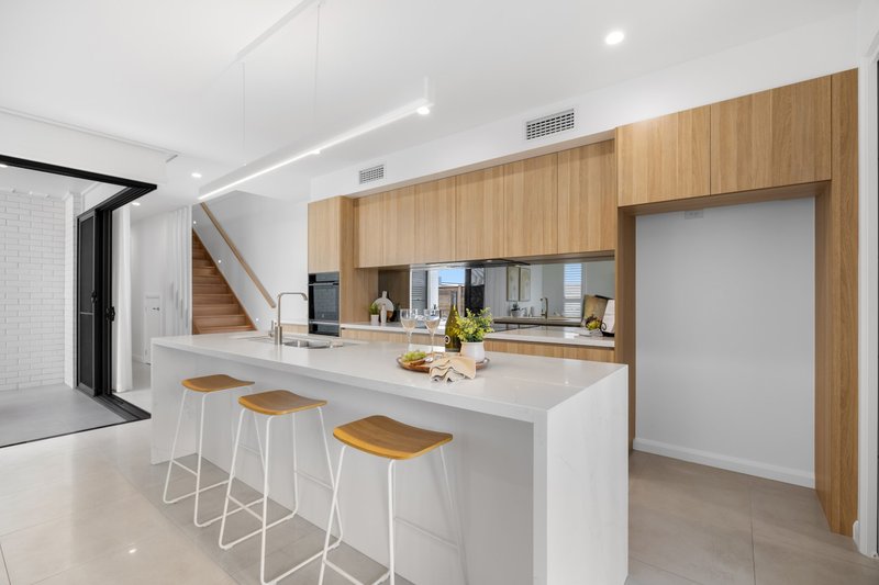 Photo - 17 Bulwer Drive, Pelican Waters QLD 4551 - Image 3