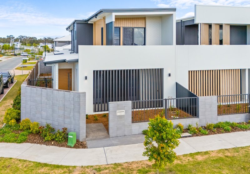 Photo - 17 Bulwer Drive, Pelican Waters QLD 4551 - Image 5