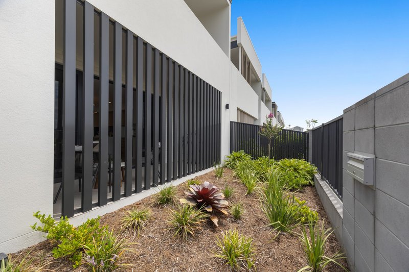 Photo - 17 Bulwer Drive, Pelican Waters QLD 4551 - Image 19