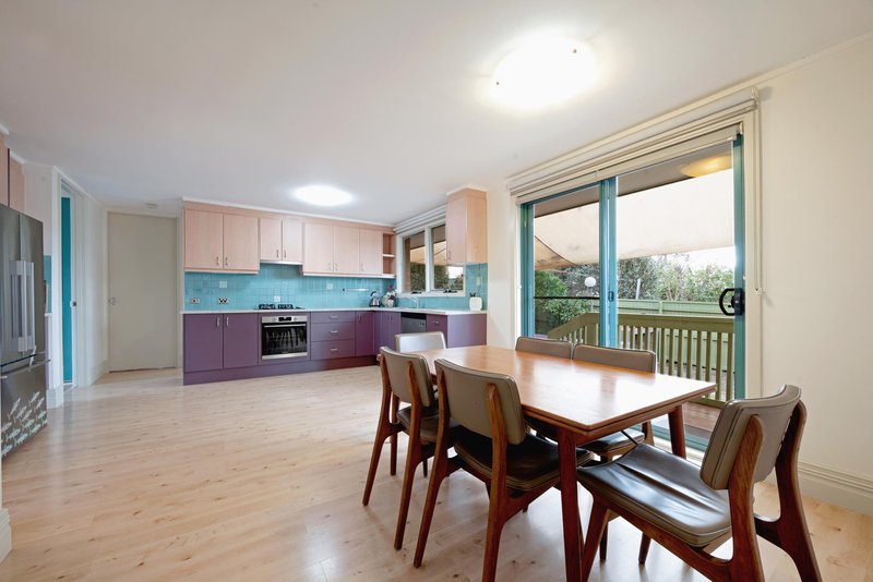 Photo - 17 Bunbury Street, Stirling ACT 2611 - Image 5