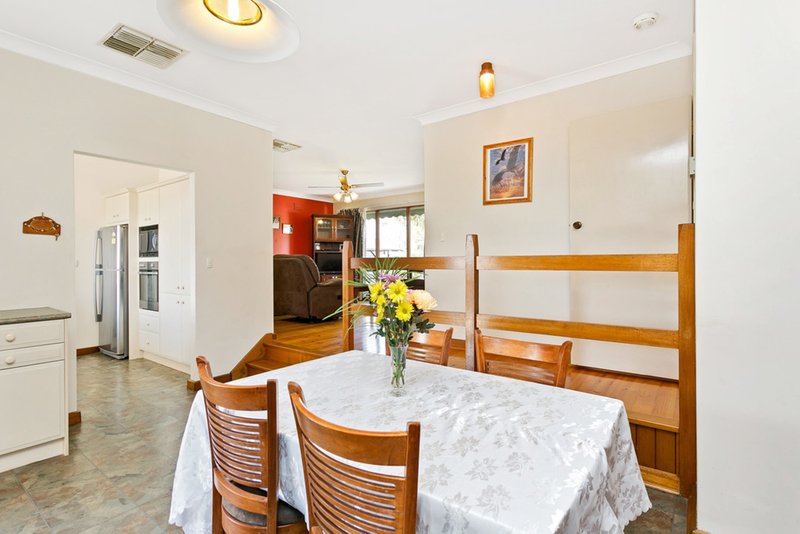 Photo - 17 Burns Court, Morphett Vale SA 5162 - Image 3