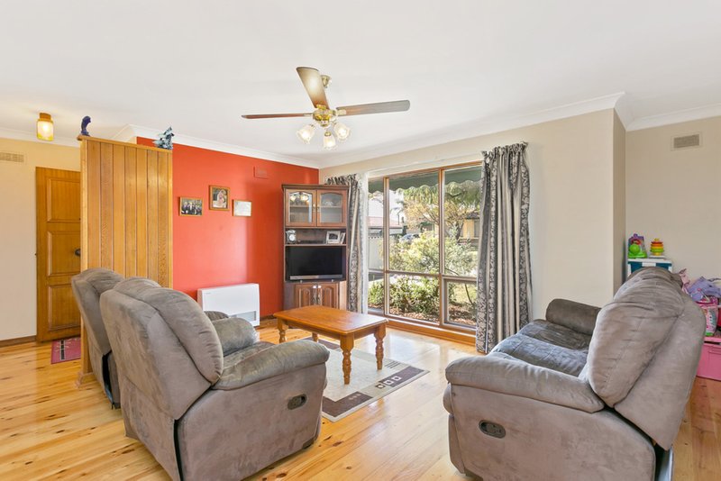 Photo - 17 Burns Court, Morphett Vale SA 5162 - Image 5