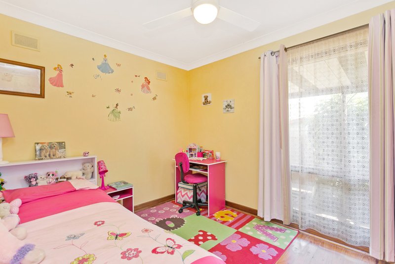 Photo - 17 Burns Court, Morphett Vale SA 5162 - Image 15