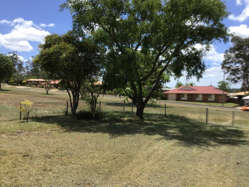 Photo - 17 Burns Crescent, Wondai QLD 4606 - Image 12