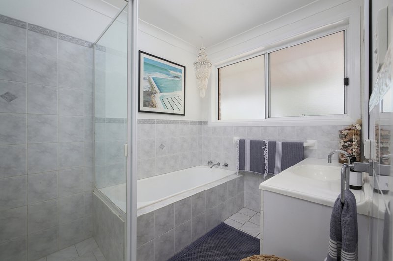 Photo - 17 Burrawong Drive, Port Macquarie NSW 2444 - Image 8