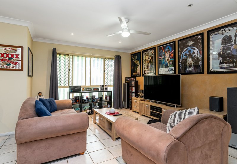 Photo - 17 Burrinjuck Street, Marsden QLD 4132 - Image 2