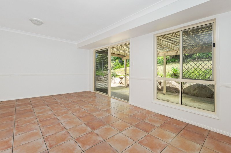 Photo - 17 Burrumbeet Street, Petrie QLD 4502 - Image 5