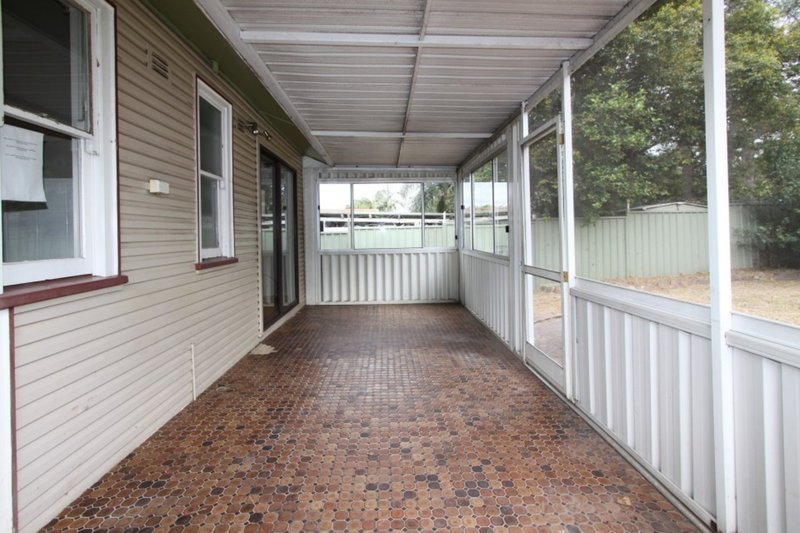 Photo - 17 Butler Crescent, South Penrith NSW 2750 - Image 6