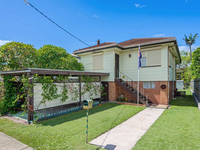 Photo - 17 Buxton Street, Ascot QLD 4007 - Image 2