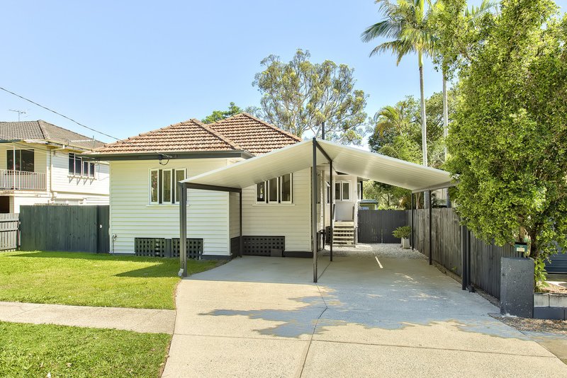 Photo - 17 Byth Street, Stafford QLD 4053 - Image 1