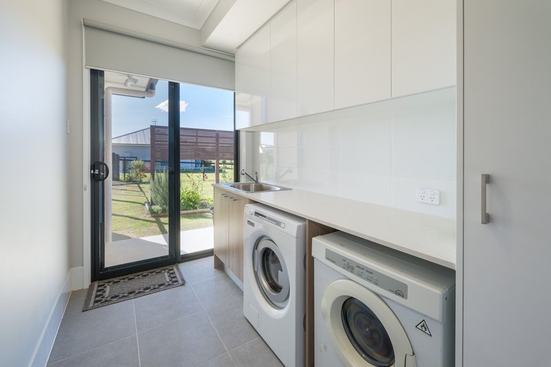 Photo - 17 Caballo Way, Winya QLD 4515 - Image 22