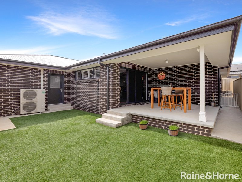 Photo - 17 Cain Drive, Kelso NSW 2795 - Image 13