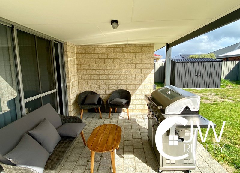 Photo - 17 Calamari Street, Kealy WA 6280 - Image 16