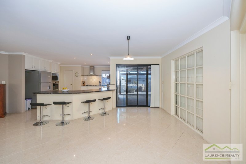 Photo - 17 Caldera Close, Mindarie WA 6030 - Image 10