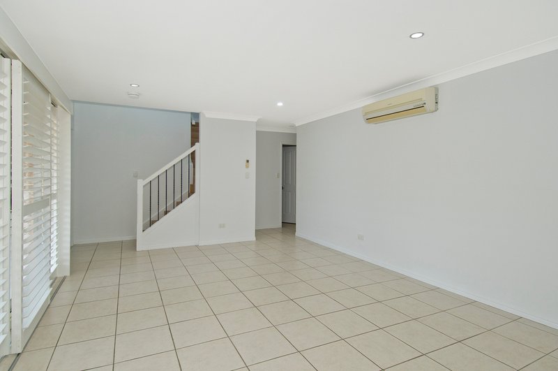 Photo - 1/7 Callicoma Court, Ormeau QLD 4208 - Image 10