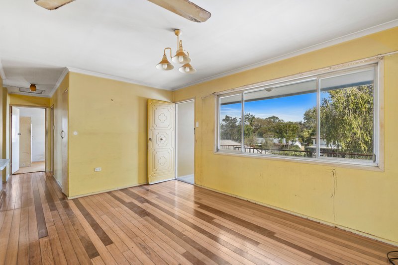 Photo - 17 Cambridge Drive, Alexandra Hills QLD 4161 - Image 3