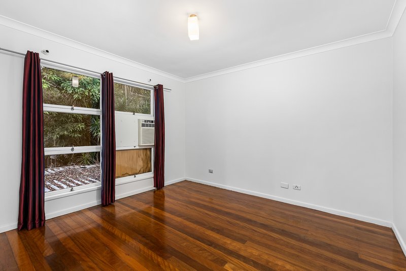 Photo - 17 Camelia Avenue, Everton Hills QLD 4053 - Image 10