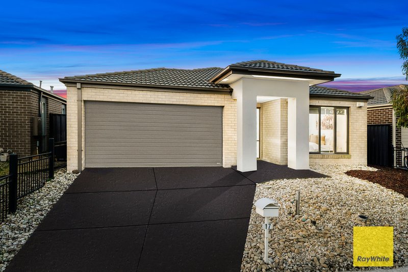 Photo - 17 Camelot Drive, Tarneit VIC 3029 - Image 2