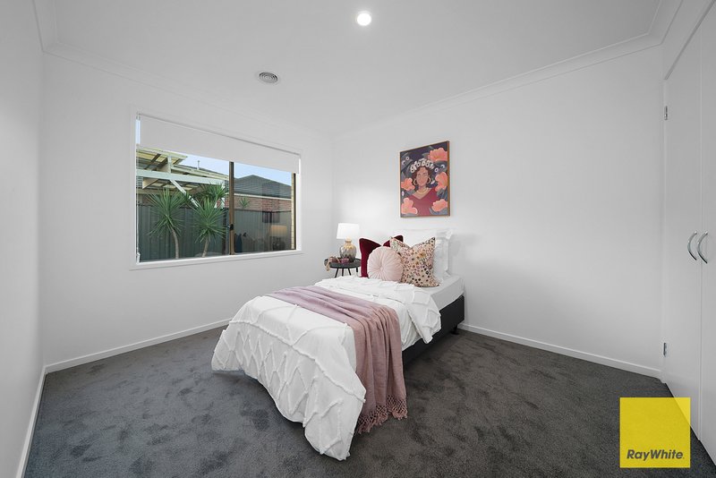 Photo - 17 Camelot Drive, Tarneit VIC 3029 - Image 14