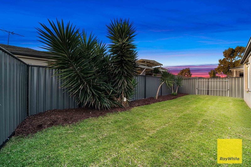 Photo - 17 Camelot Drive, Tarneit VIC 3029 - Image 17