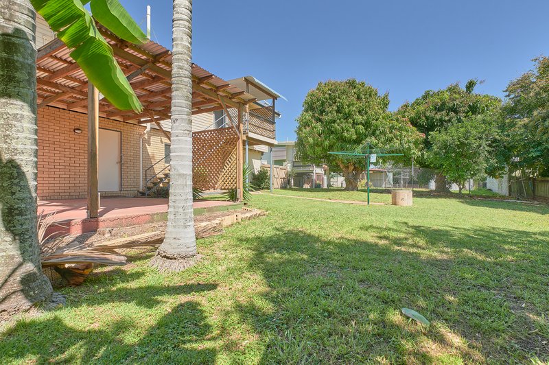 Photo - 17 Campbell Street, Clinton QLD 4680 - Image 24