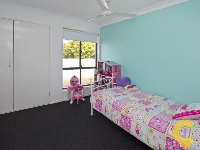 Photo - 17 Campbellville Circuit, Pelican Waters QLD 4551 - Image 19