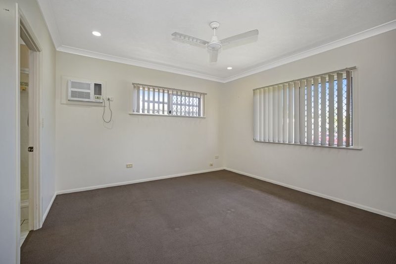 Photo - 17 Campion Circle, Kirwan QLD 4817 - Image 5