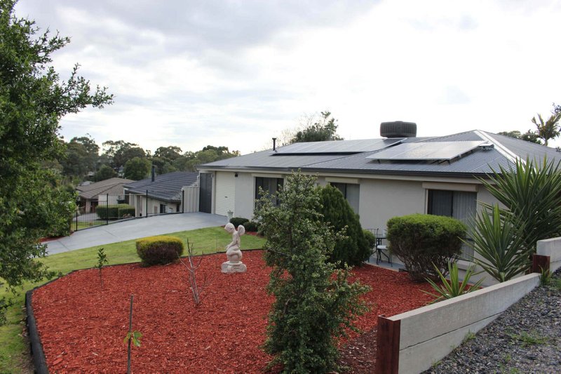 Photo - 17 Campus Drive, Aberfoyle Park SA 5159 - Image 2