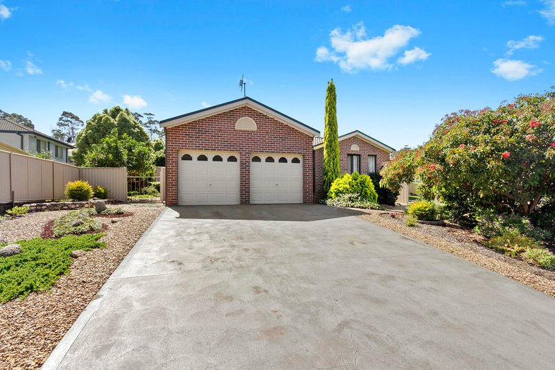 17 Canning Crescent, Sunshine Bay NSW 2536