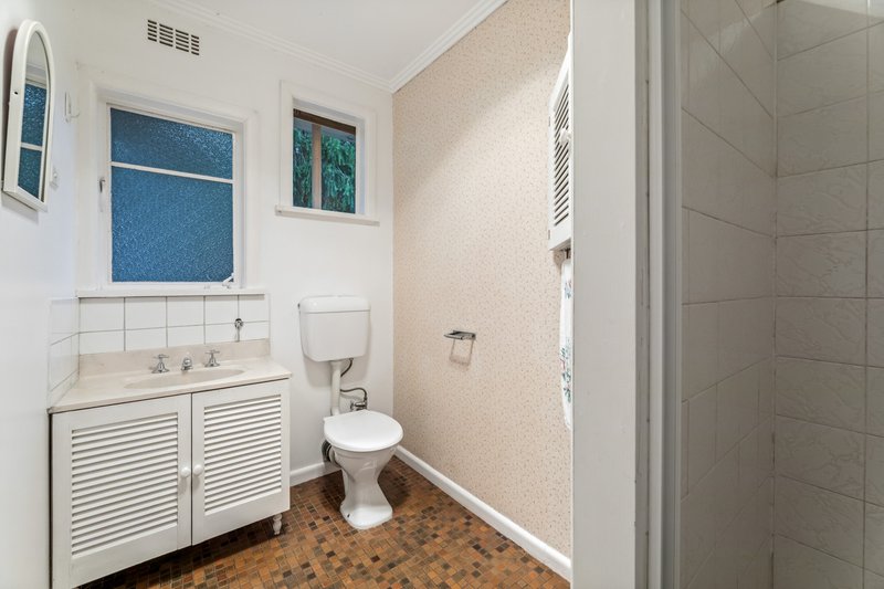 Photo - 17 Canora Street, Blackburn South VIC 3130 - Image 12