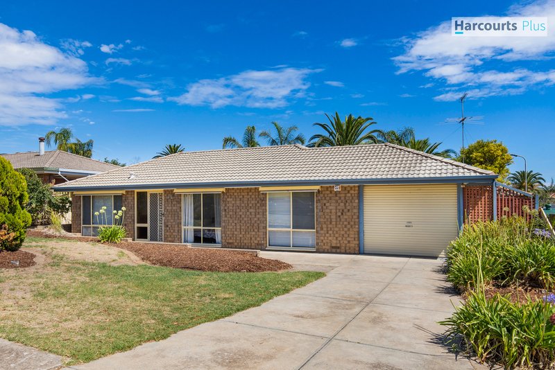 17 Caprice Street, Hallett Cove SA 5158