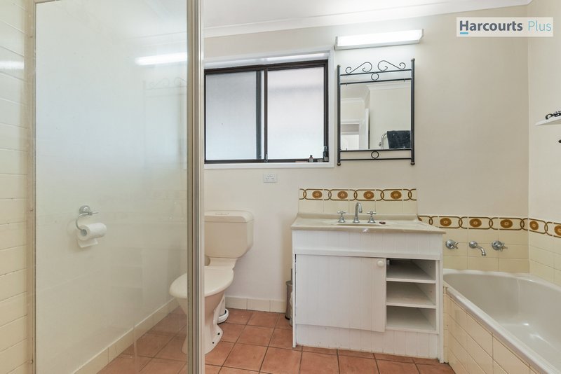 Photo - 17 Caprice Street, Hallett Cove SA 5158 - Image 10